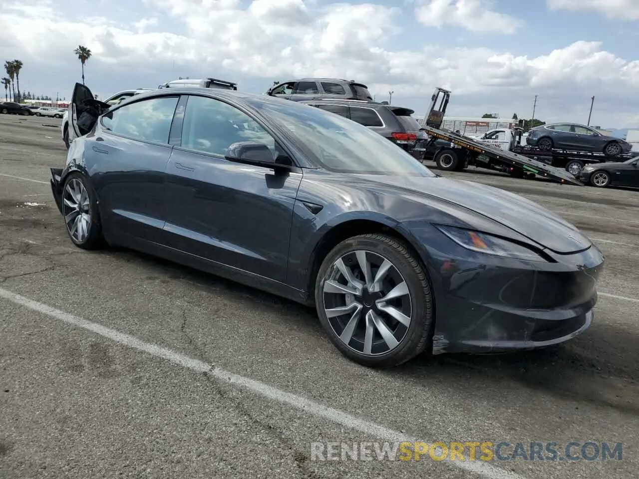 4 Фотография поврежденного автомобиля 5YJ3E1EA3RF741263 TESLA MODEL 3 2024