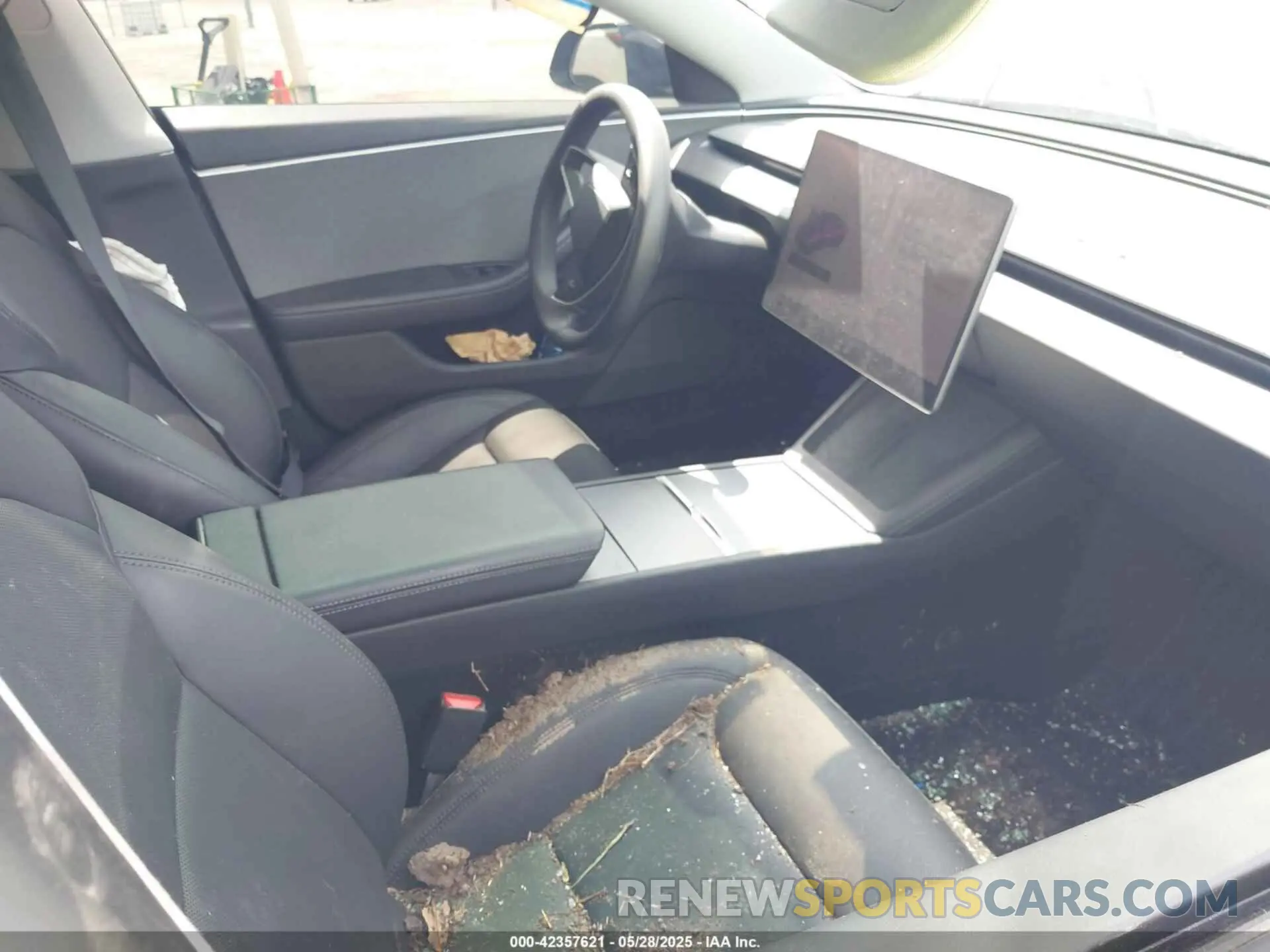 5 Фотография поврежденного автомобиля 5YJ3E1EA3RF741585 TESLA MODEL 3 2024
