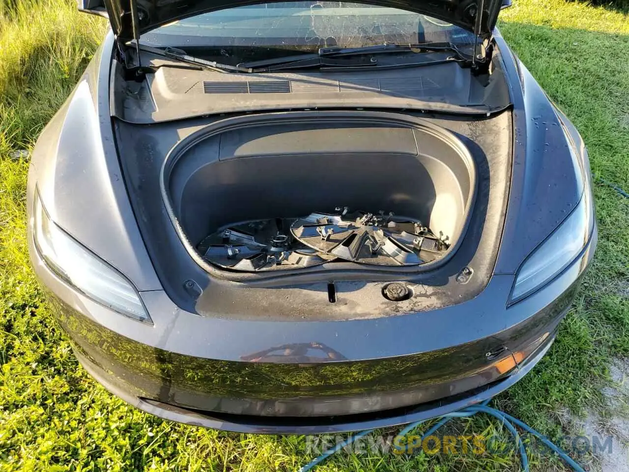 11 Фотография поврежденного автомобиля 5YJ3E1EA3RF757933 TESLA MODEL 3 2024