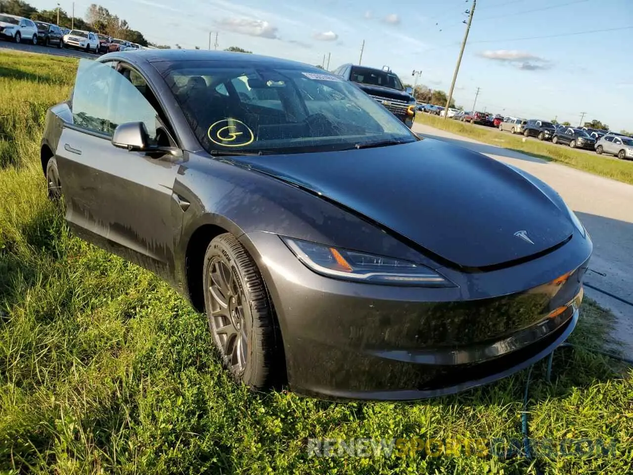 4 Фотография поврежденного автомобиля 5YJ3E1EA3RF757933 TESLA MODEL 3 2024