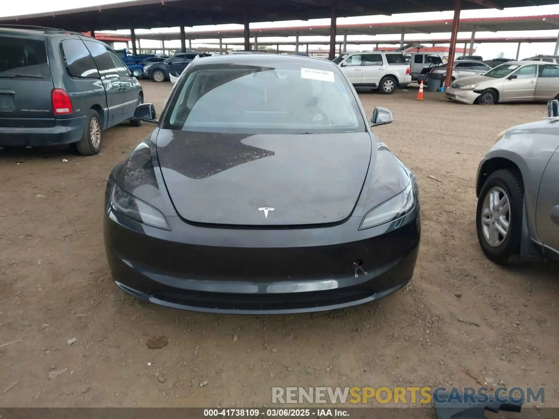 12 Фотография поврежденного автомобиля 5YJ3E1EA3RF771010 TESLA MODEL 3 2024