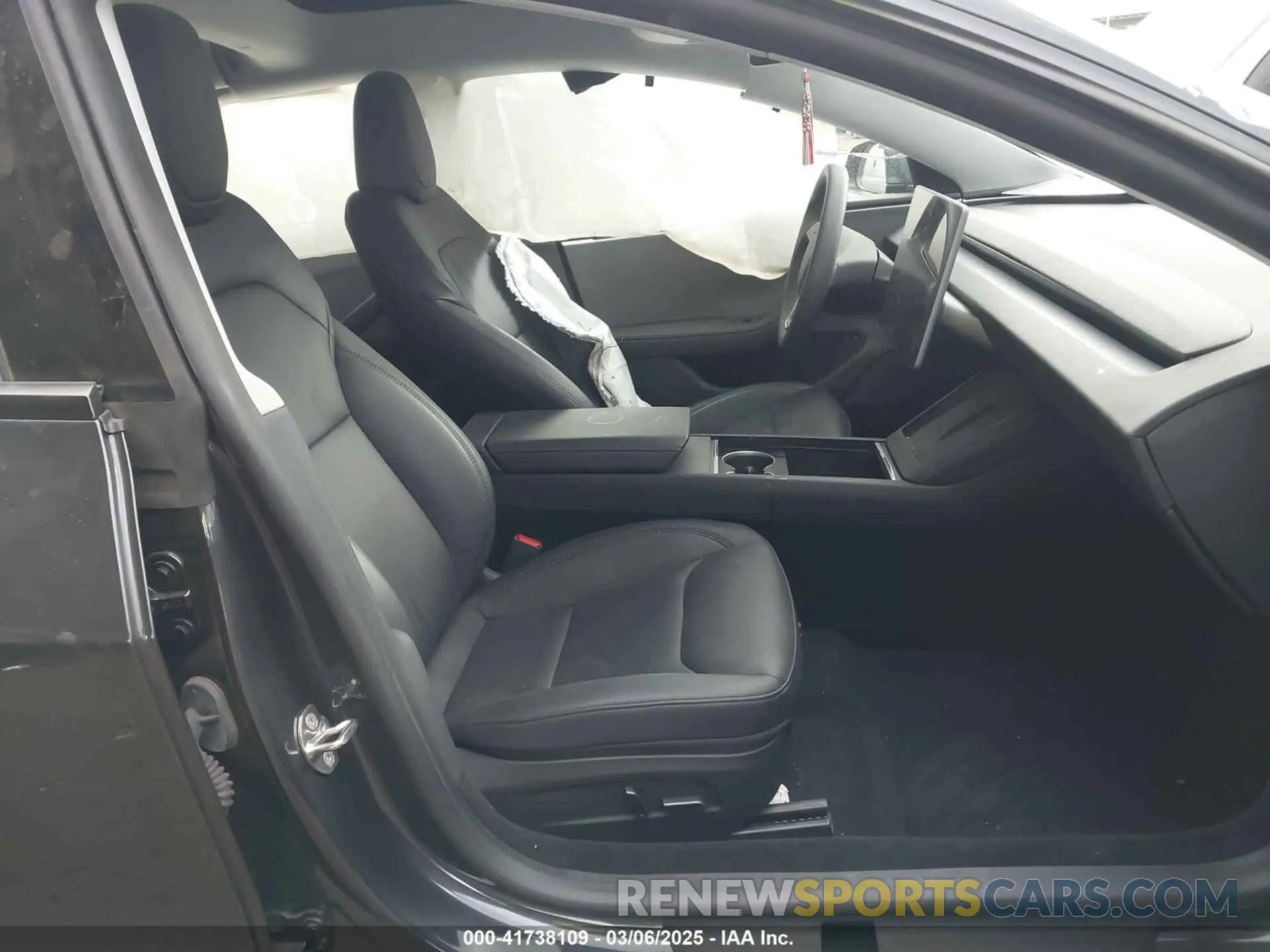5 Фотография поврежденного автомобиля 5YJ3E1EA3RF771010 TESLA MODEL 3 2024