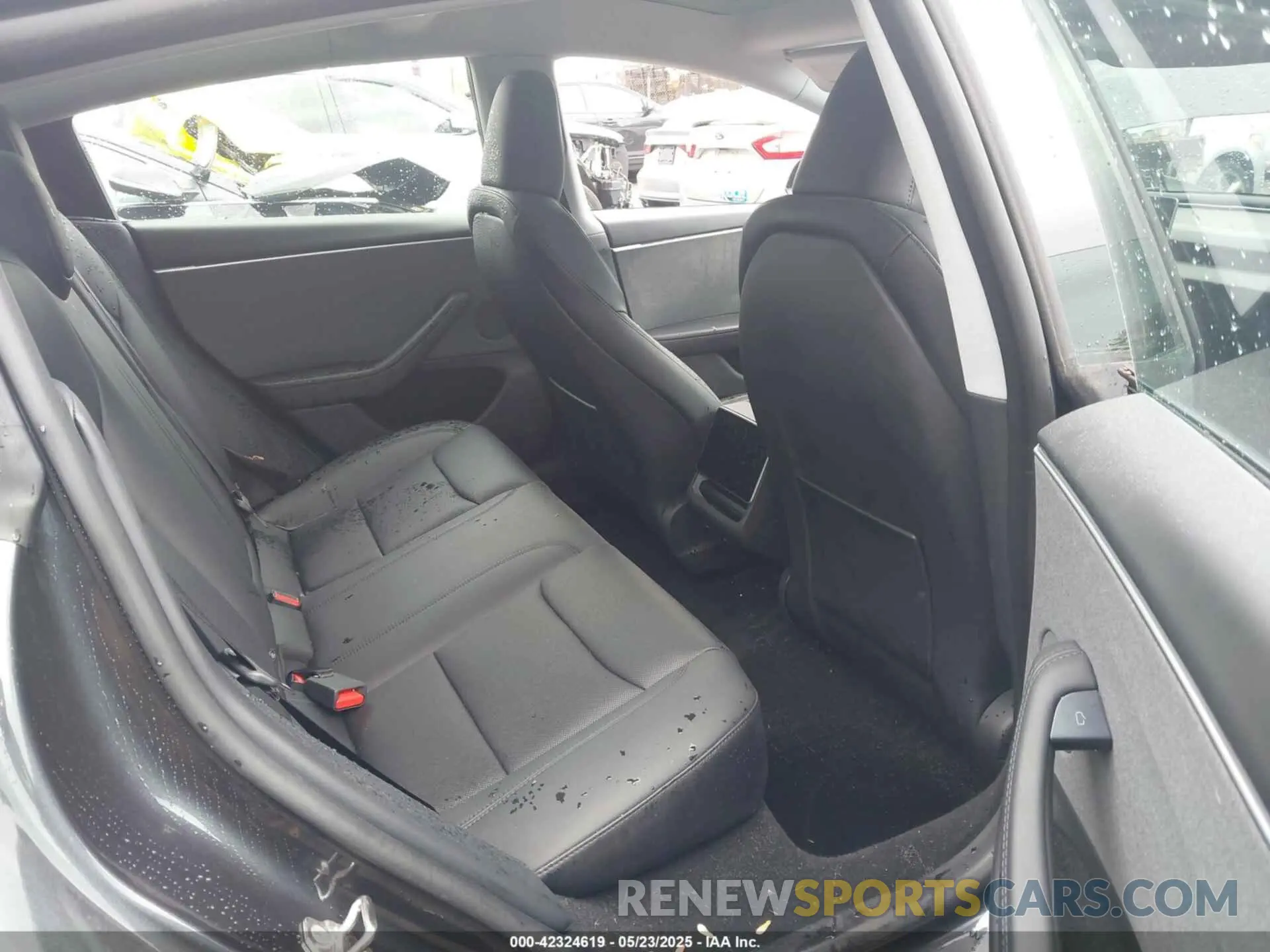 8 Photograph of a damaged car 5YJ3E1EA3RF831013 TESLA MODEL 3 2024