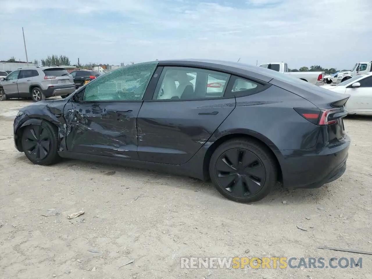 2 Фотография поврежденного автомобиля 5YJ3E1EA3RF858616 TESLA MODEL 3 2024