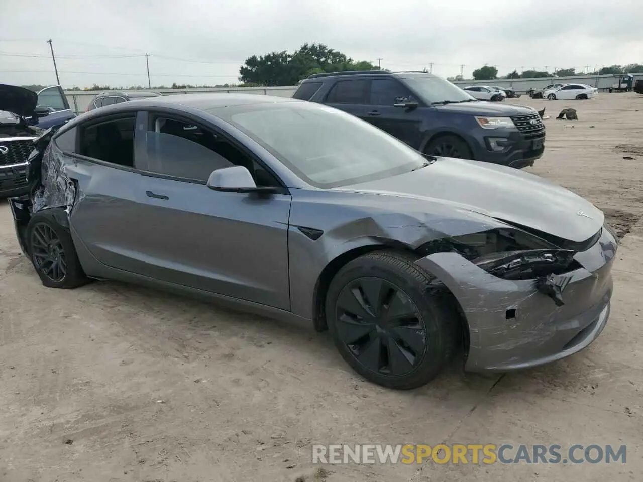 4 Фотография поврежденного автомобиля 5YJ3E1EA3RF859782 TESLA MODEL 3 2024