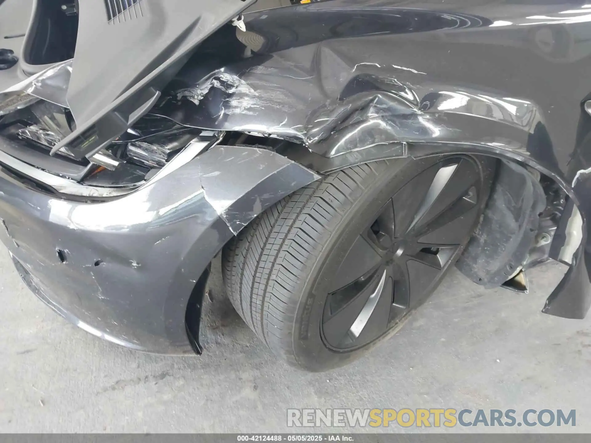 6 Photograph of a damaged car 5YJ3E1EA3RF870295 TESLA MODEL 3 2024