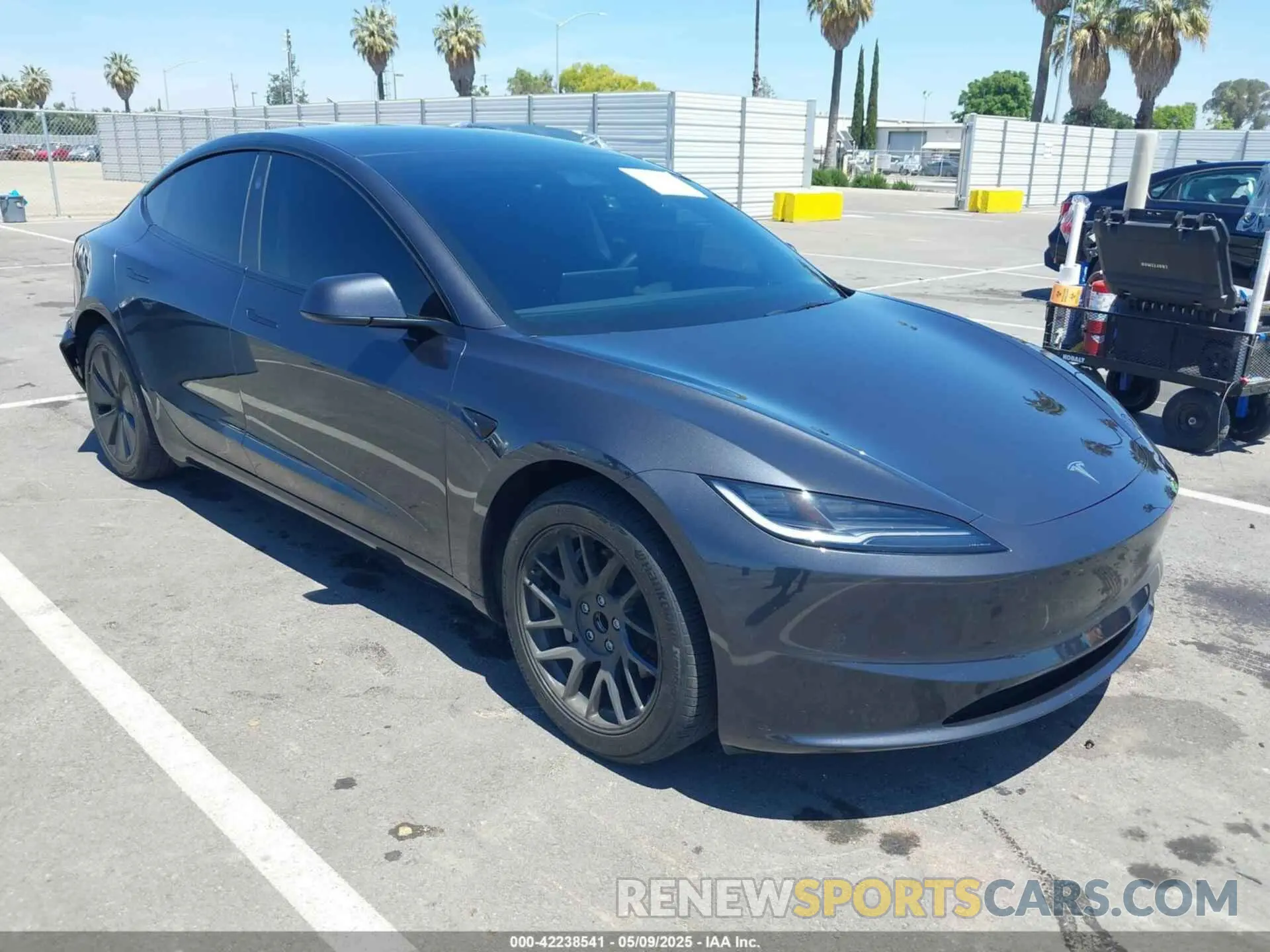 1 Photograph of a damaged car 5YJ3E1EA4RF721281 TESLA MODEL 3 2024