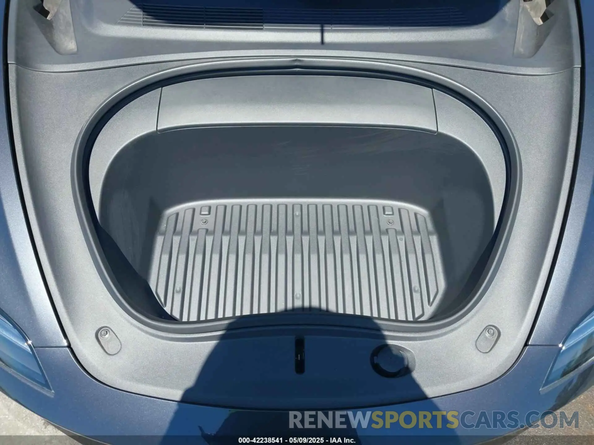 10 Photograph of a damaged car 5YJ3E1EA4RF721281 TESLA MODEL 3 2024