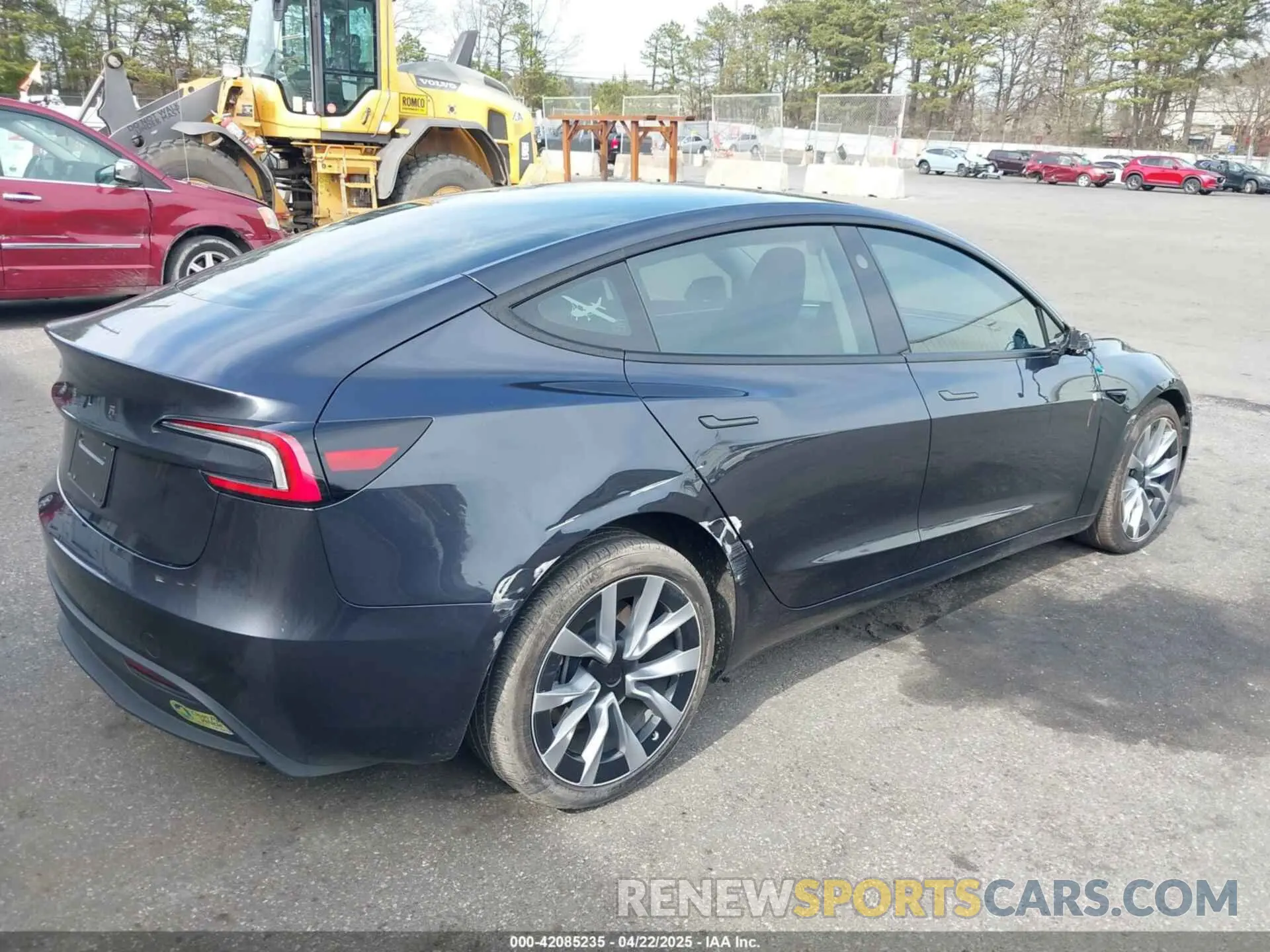 4 Photograph of a damaged car 5YJ3E1EA4RF742745 TESLA MODEL 3 2024