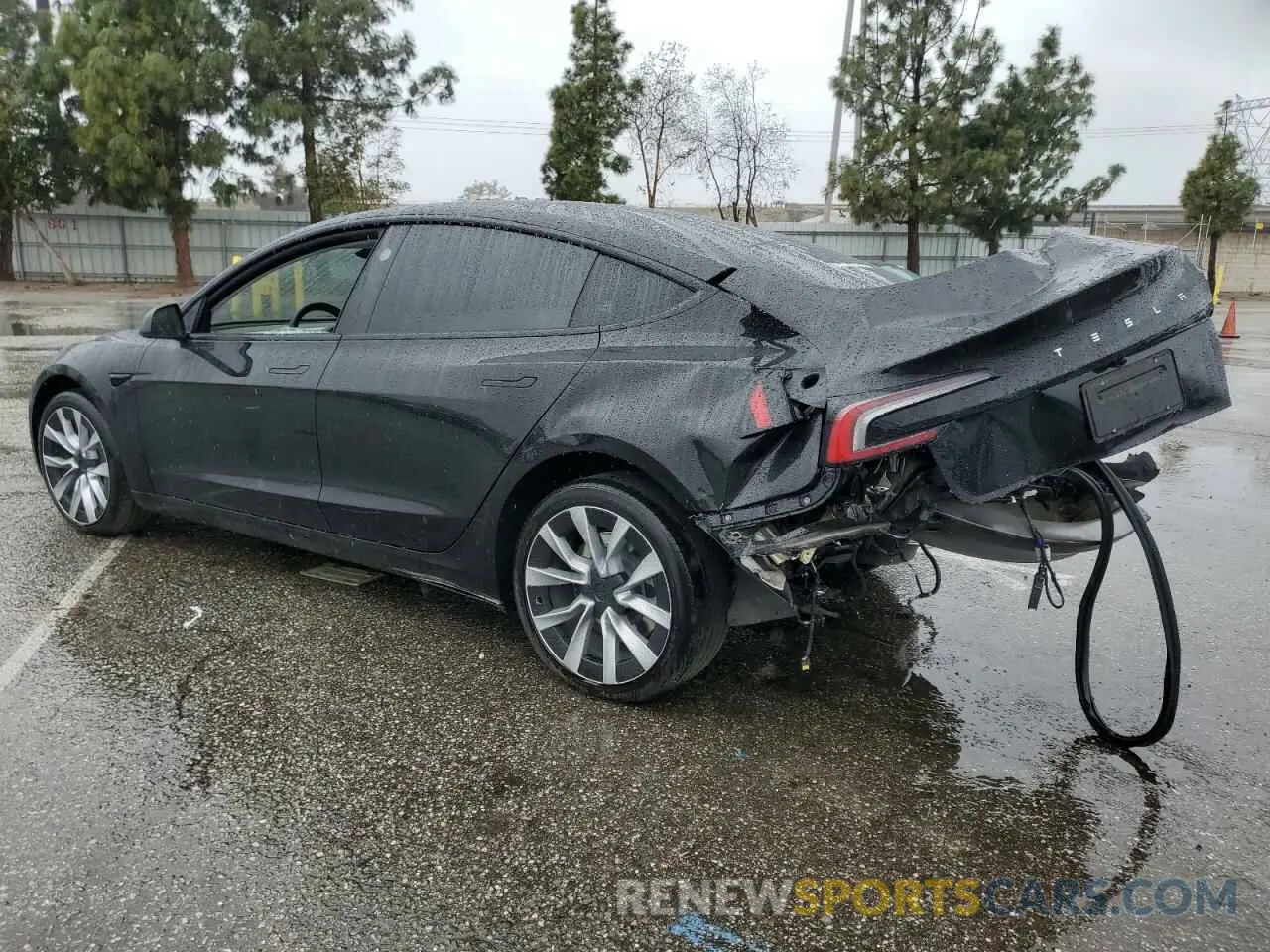 2 Photograph of a damaged car 5YJ3E1EA4RF814351 TESLA MODEL 3 2024