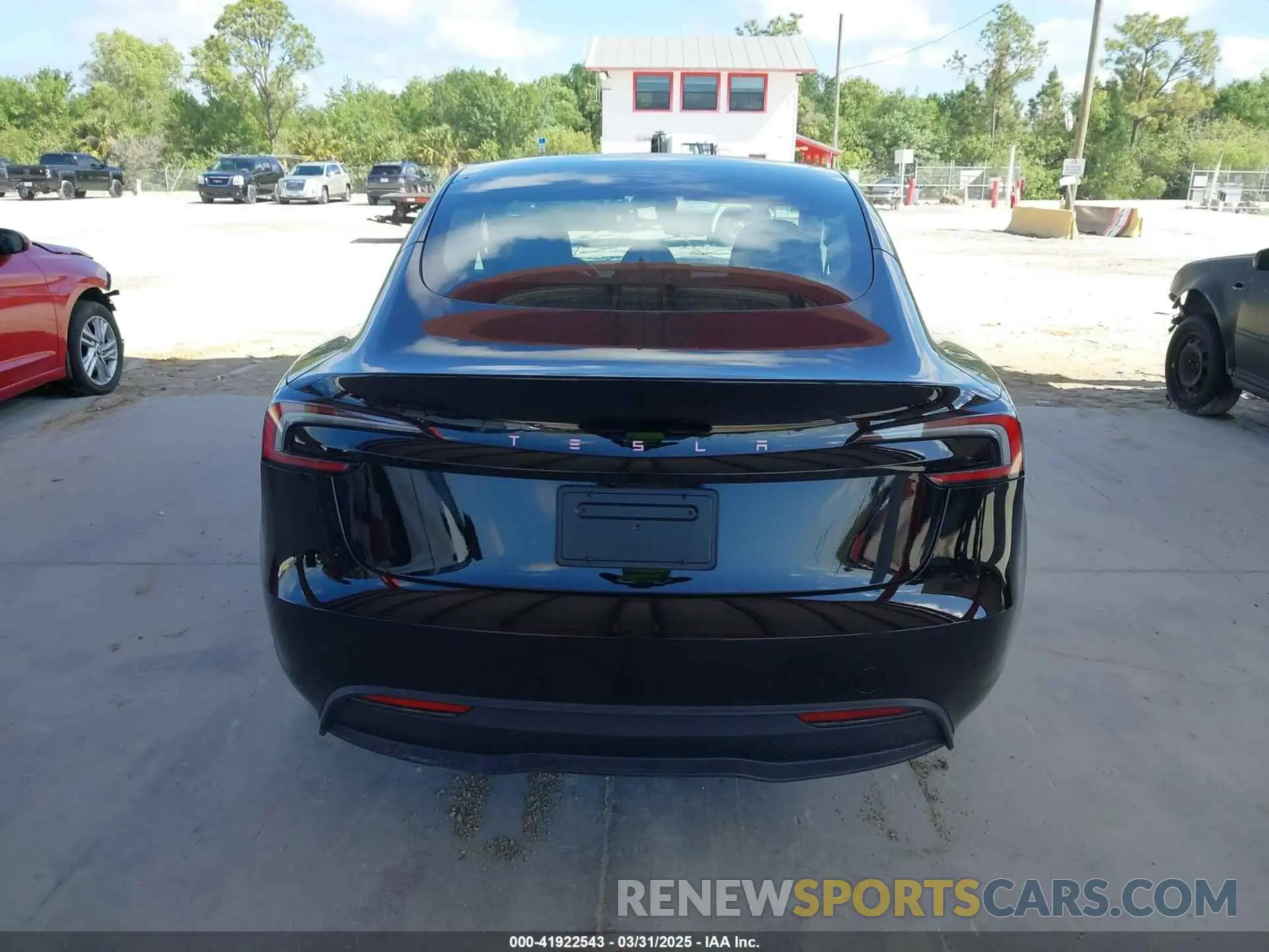 16 Photograph of a damaged car 5YJ3E1EA4RF822384 TESLA MODEL 3 2024