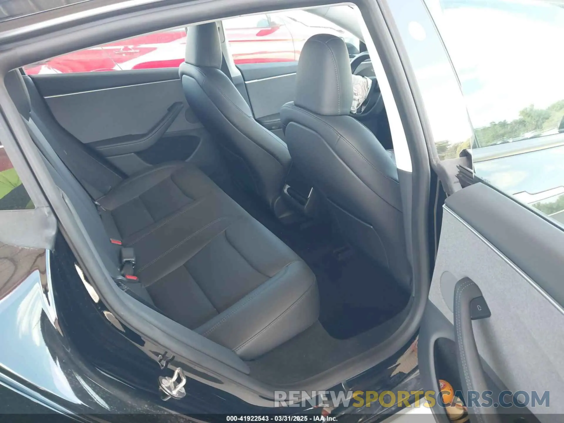8 Photograph of a damaged car 5YJ3E1EA4RF822384 TESLA MODEL 3 2024