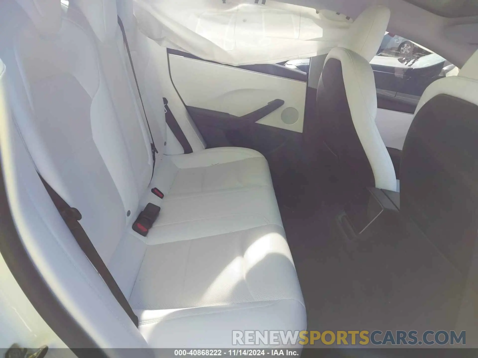8 Фотография поврежденного автомобиля 5YJ3E1EA4RF849567 TESLA MODEL 3 2024