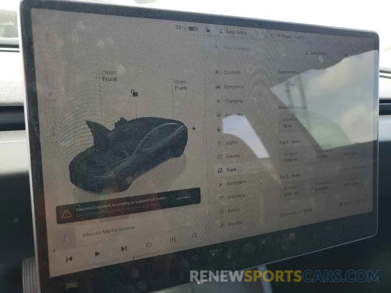 9 Photograph of a damaged car 5YJ3E1EA5RF742432 TESLA MODEL 3 2024