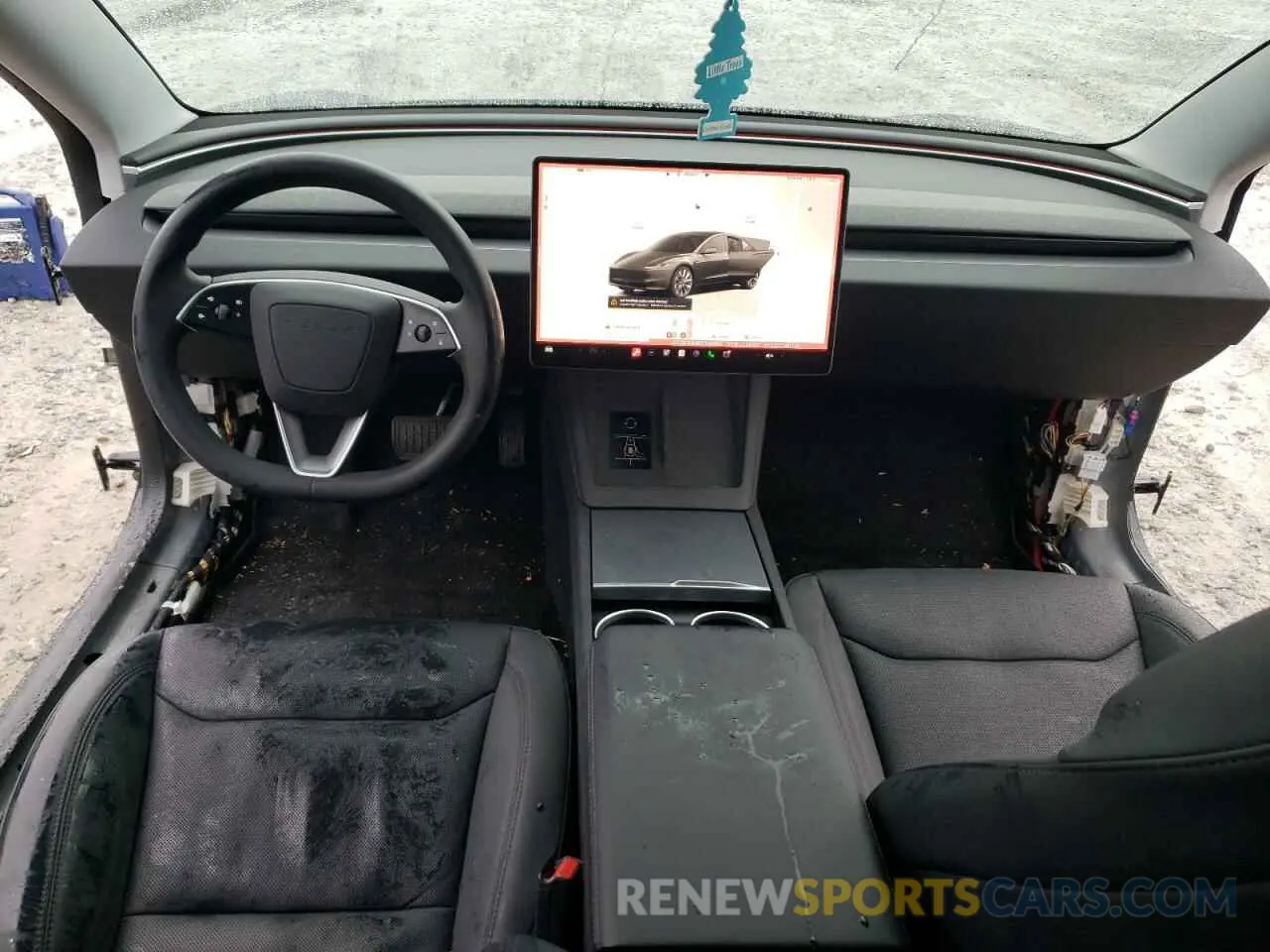 8 Photograph of a damaged car 5YJ3E1EA5RF748960 TESLA MODEL 3 2024