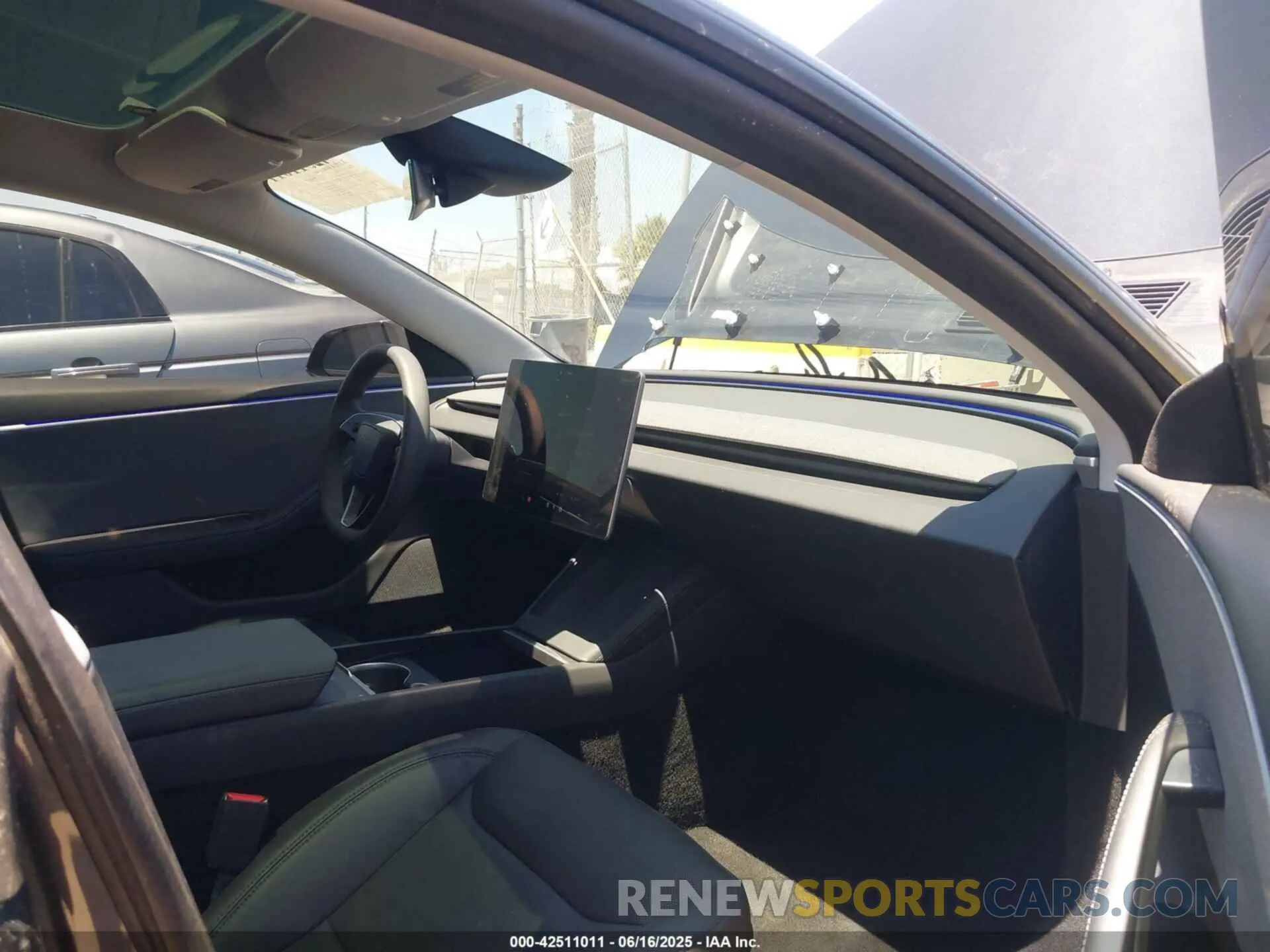 5 Фотография поврежденного автомобиля 5YJ3E1EA5RF754824 TESLA MODEL 3 2024