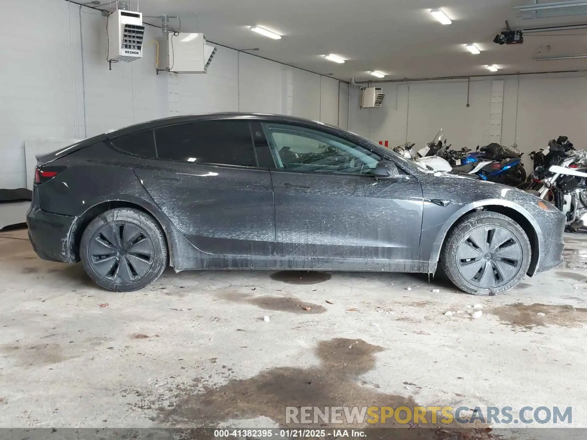 13 Photograph of a damaged car 5YJ3E1EA5RF826010 TESLA MODEL 3 2024