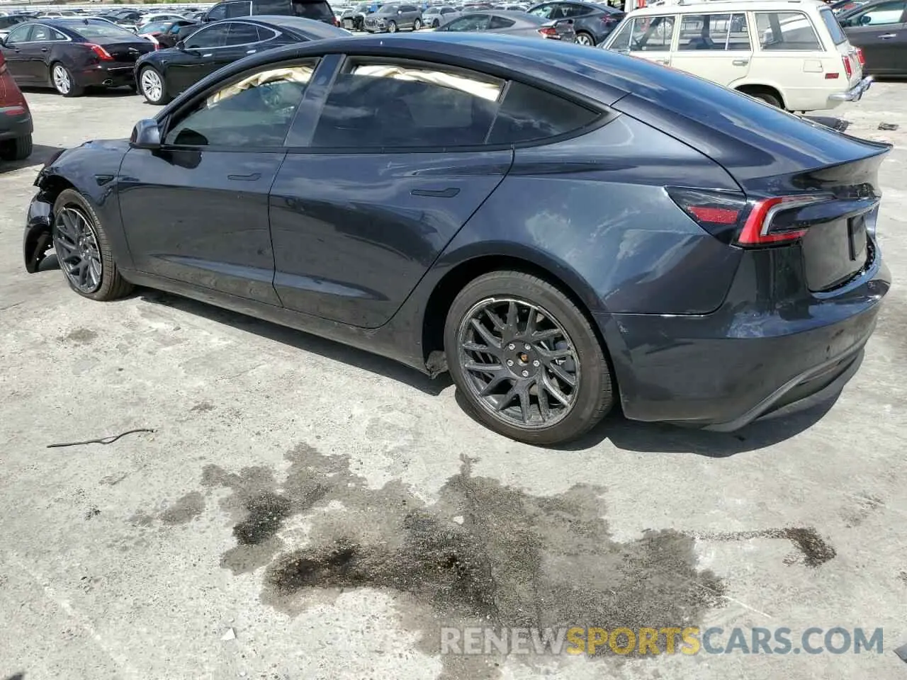2 Фотография поврежденного автомобиля 5YJ3E1EA5RF844488 TESLA MODEL 3 2024