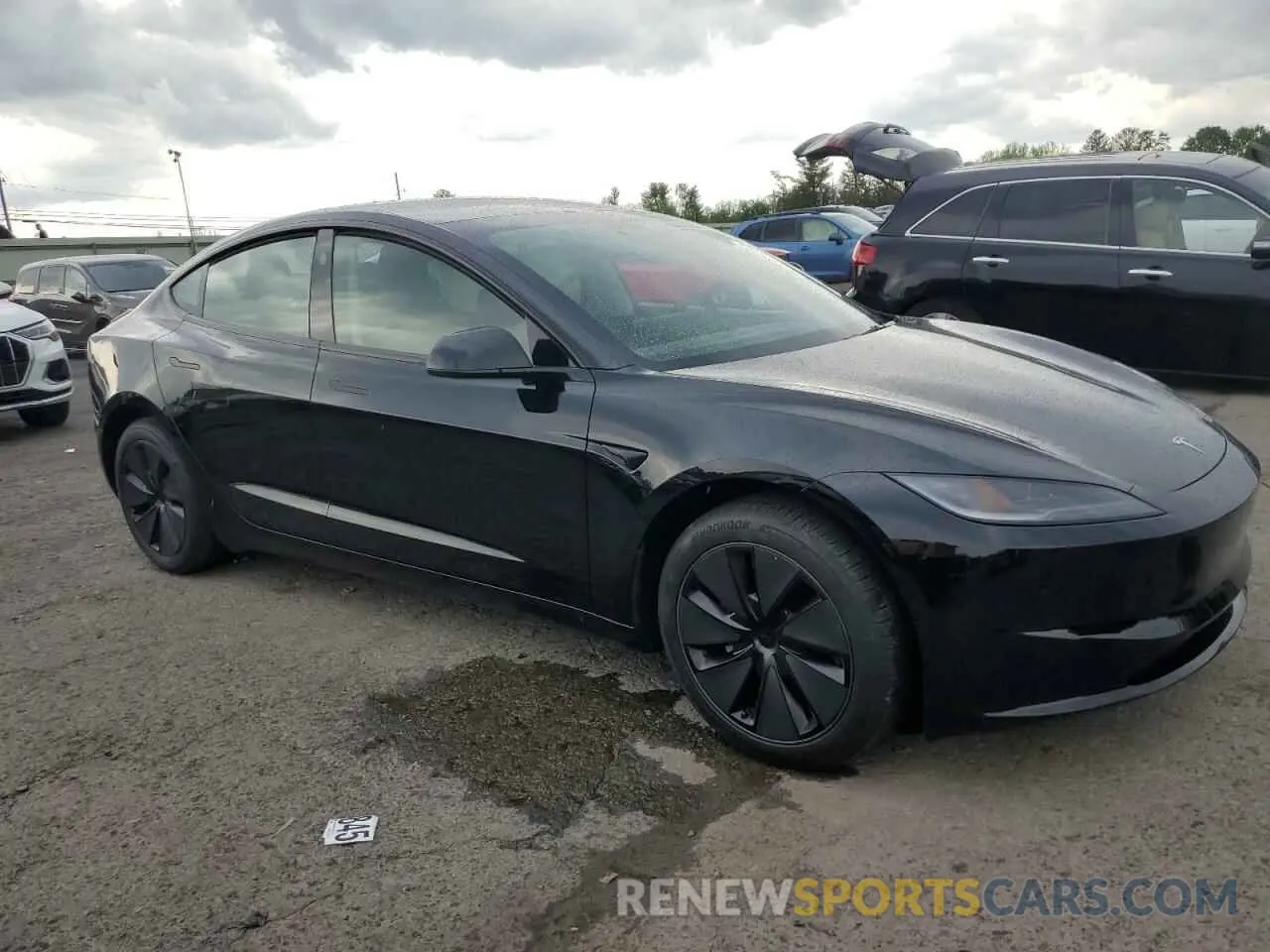 4 Фотография поврежденного автомобиля 5YJ3E1EA5RF860464 TESLA MODEL 3 2024
