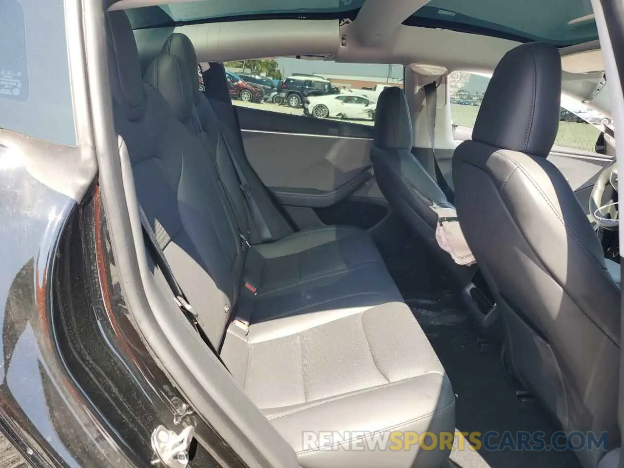 10 Photograph of a damaged car 5YJ3E1EA6RF718348 TESLA MODEL 3 2024