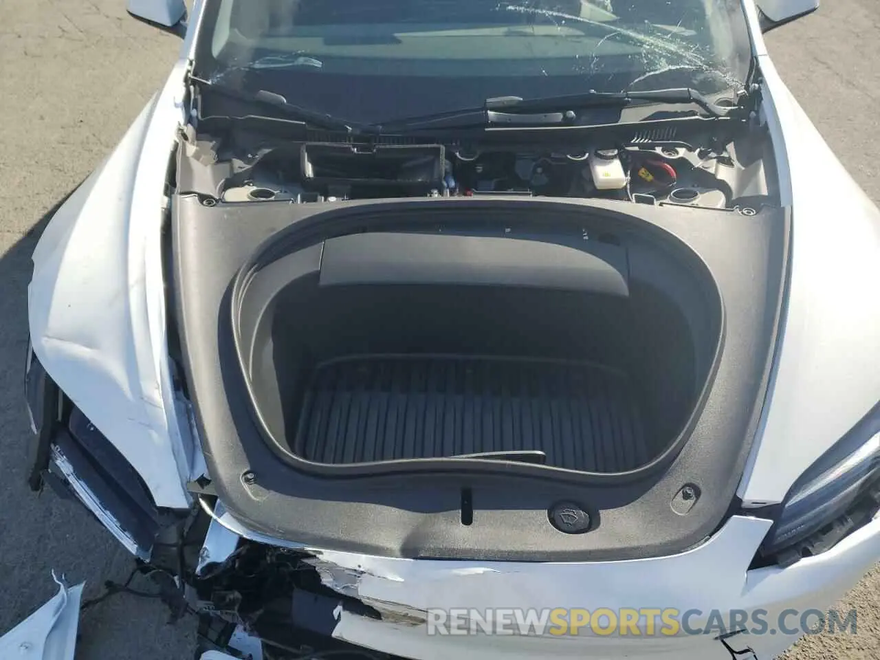 11 Photograph of a damaged car 5YJ3E1EA6RF721685 TESLA MODEL 3 2024