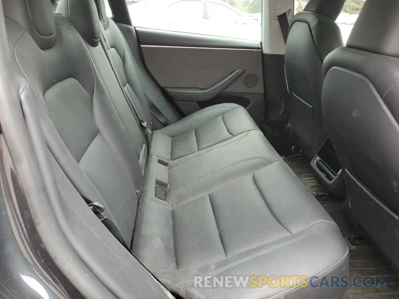 10 Фотография поврежденного автомобиля 5YJ3E1EA6RF730497 TESLA MODEL 3 2024