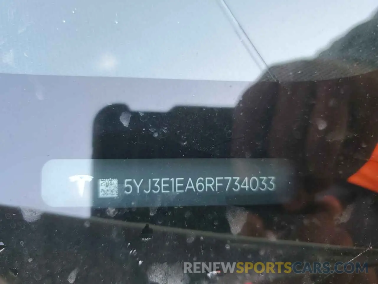 12 Фотография поврежденного автомобиля 5YJ3E1EA6RF734033 TESLA MODEL 3 2024