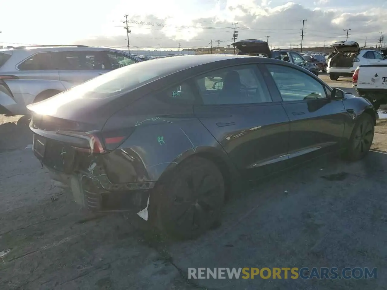 3 Фотография поврежденного автомобиля 5YJ3E1EA6RF747249 TESLA MODEL 3 2024