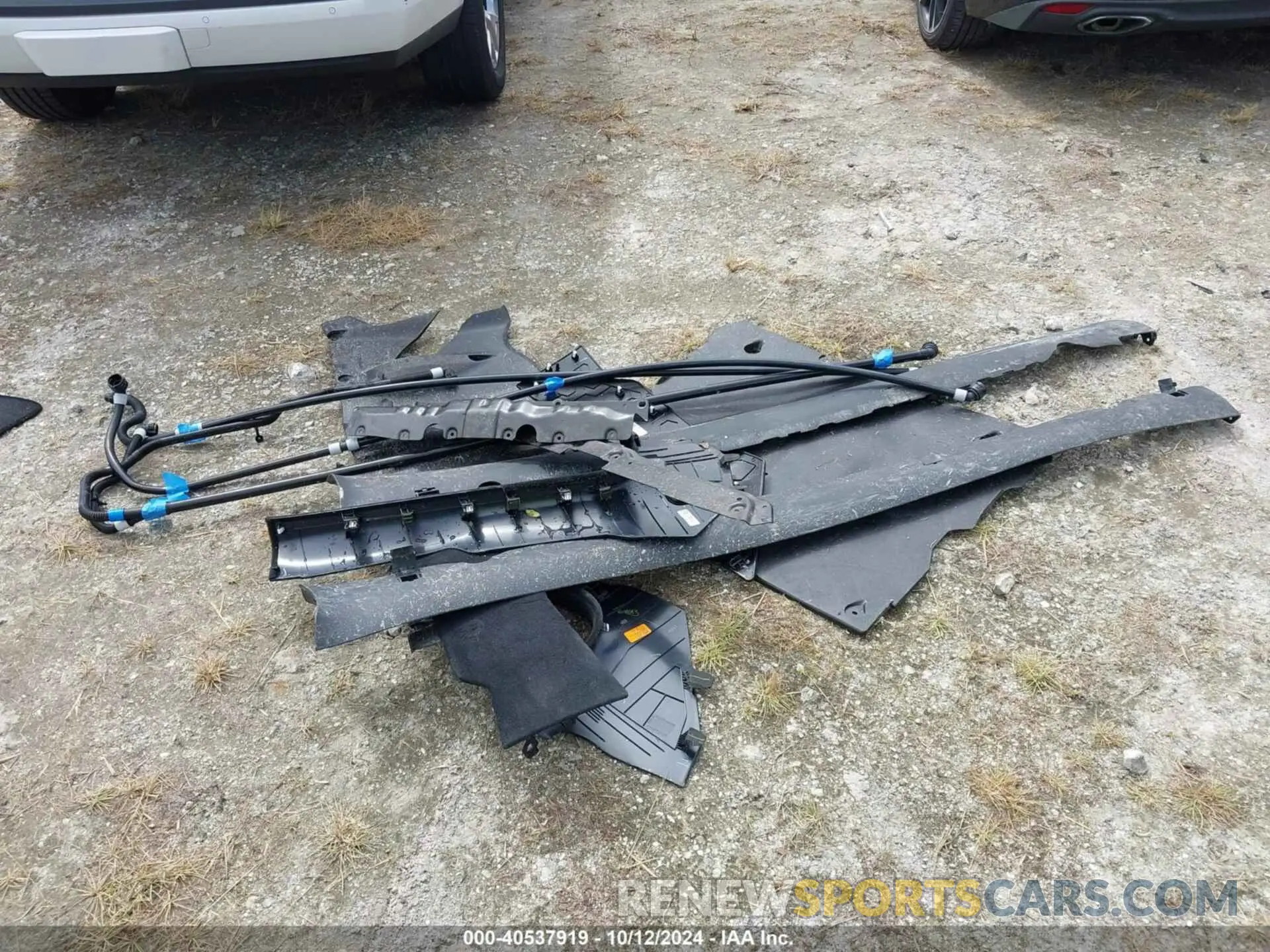 11 Фотография поврежденного автомобиля 5YJ3E1EA6RF751009 TESLA MODEL 3 2024