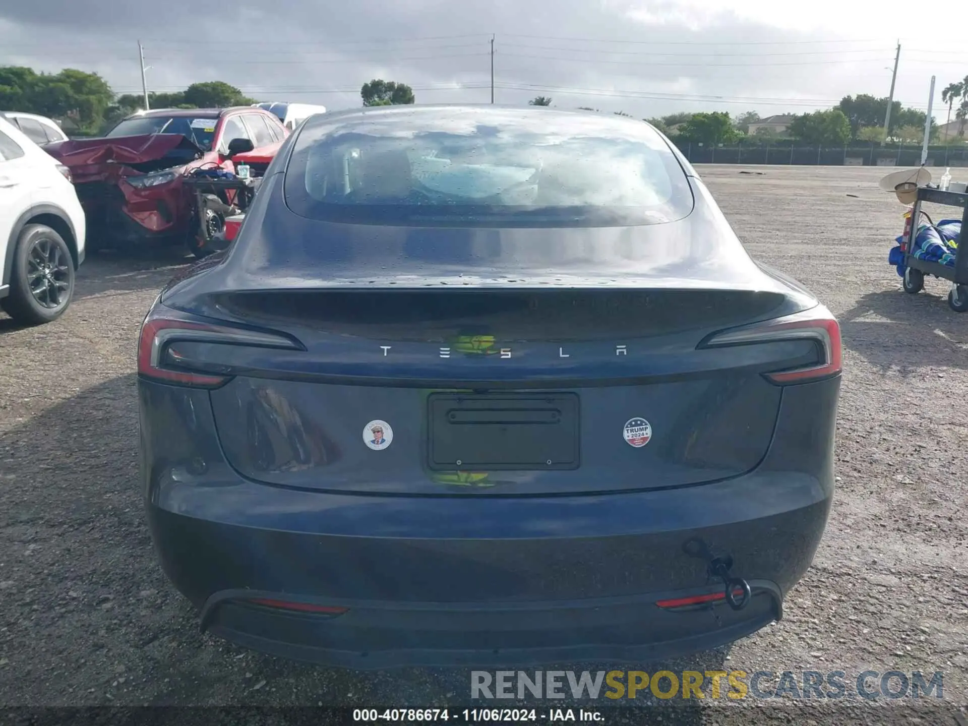 15 Фотография поврежденного автомобиля 5YJ3E1EA6RF756503 TESLA MODEL 3 2024
