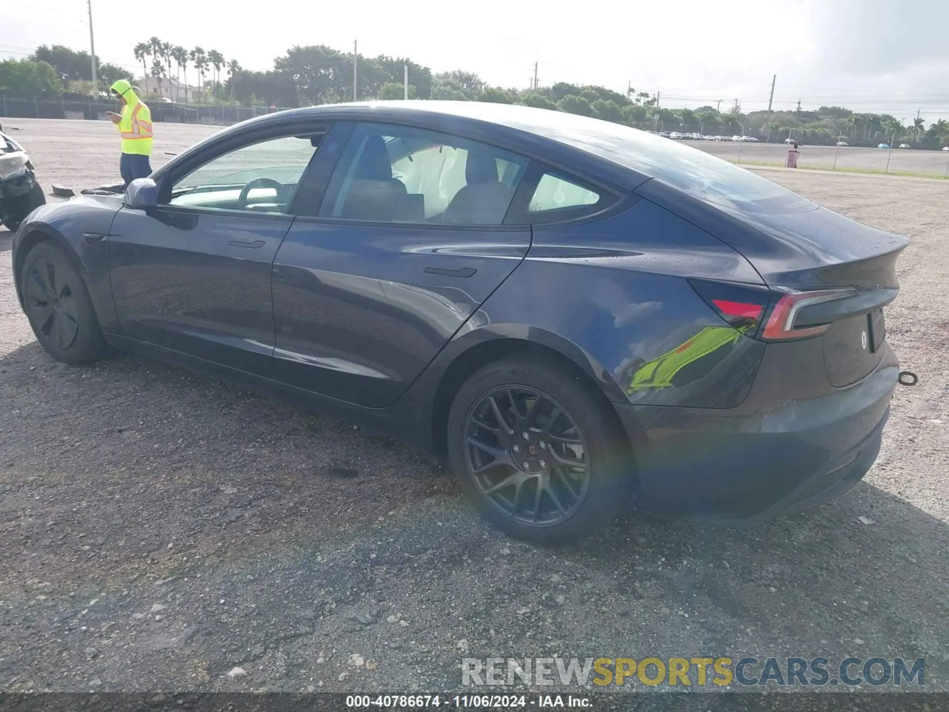 3 Фотография поврежденного автомобиля 5YJ3E1EA6RF756503 TESLA MODEL 3 2024