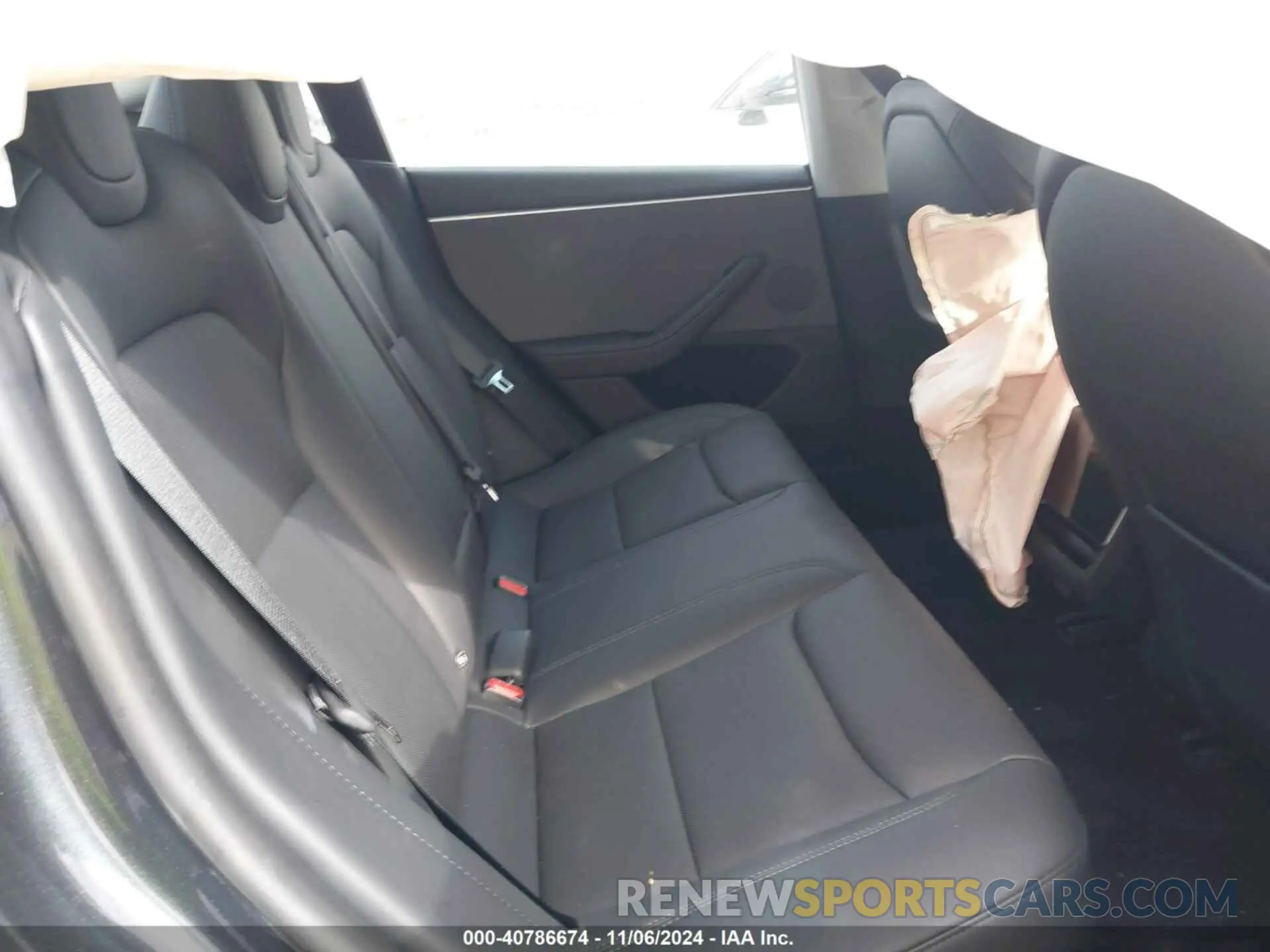 8 Фотография поврежденного автомобиля 5YJ3E1EA6RF756503 TESLA MODEL 3 2024