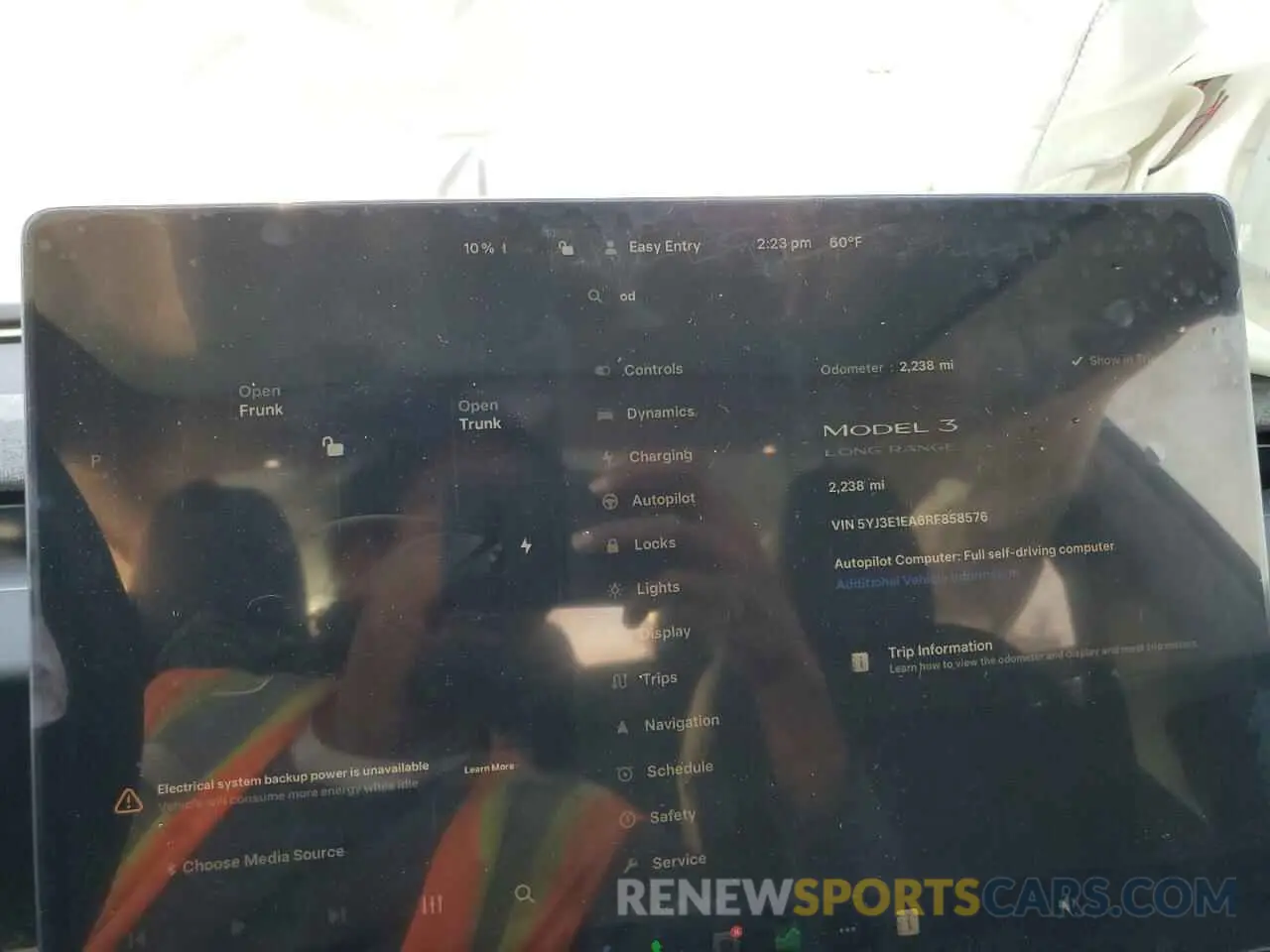 9 Photograph of a damaged car 5YJ3E1EA6RF858576 TESLA MODEL 3 2024