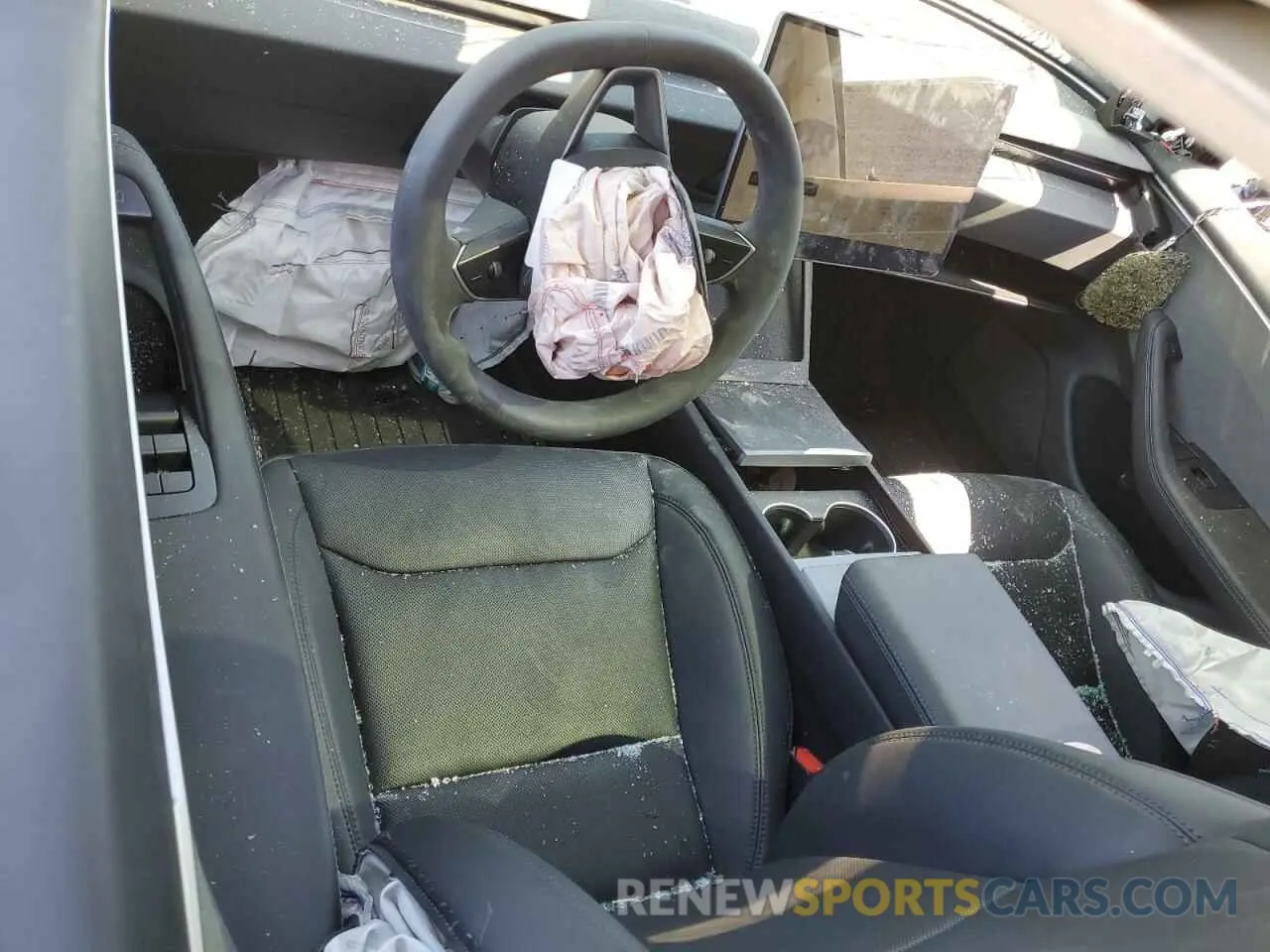 8 Photograph of a damaged car 5YJ3E1EA7RF747485 TESLA MODEL 3 2024