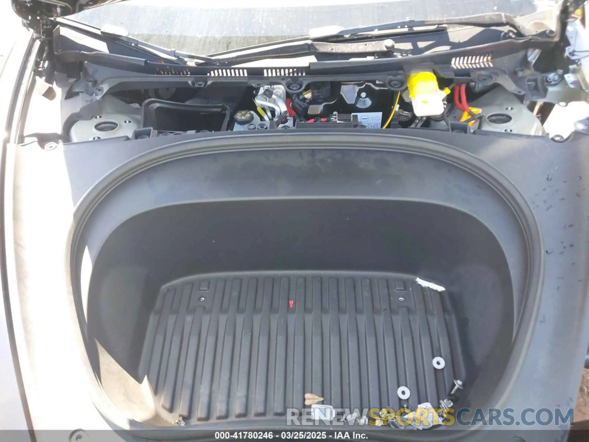 10 Фотография поврежденного автомобиля 5YJ3E1EA7RF863382 TESLA MODEL 3 2024
