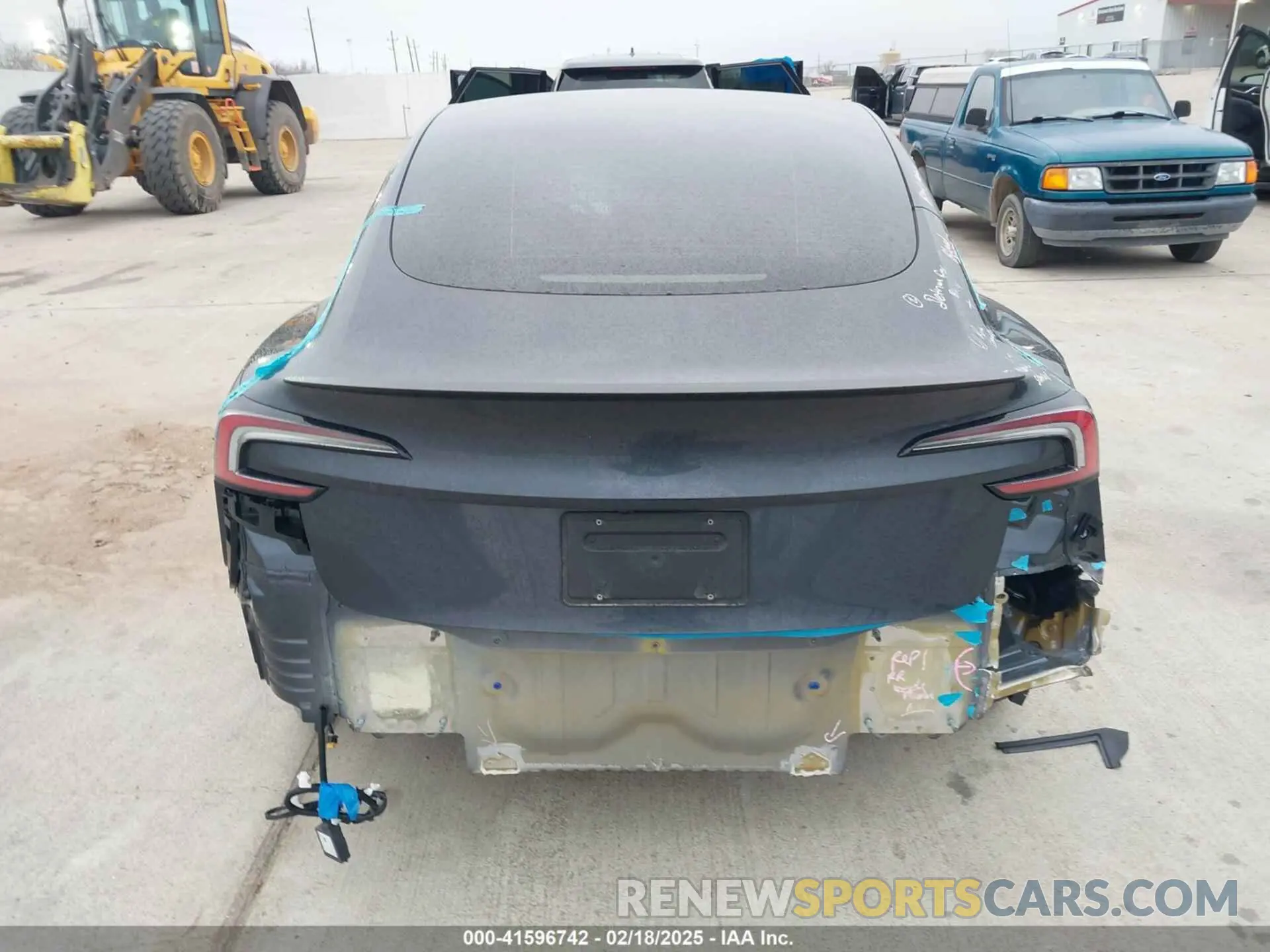 16 Photograph of a damaged car 5YJ3E1EA8RF722613 TESLA MODEL 3 2024