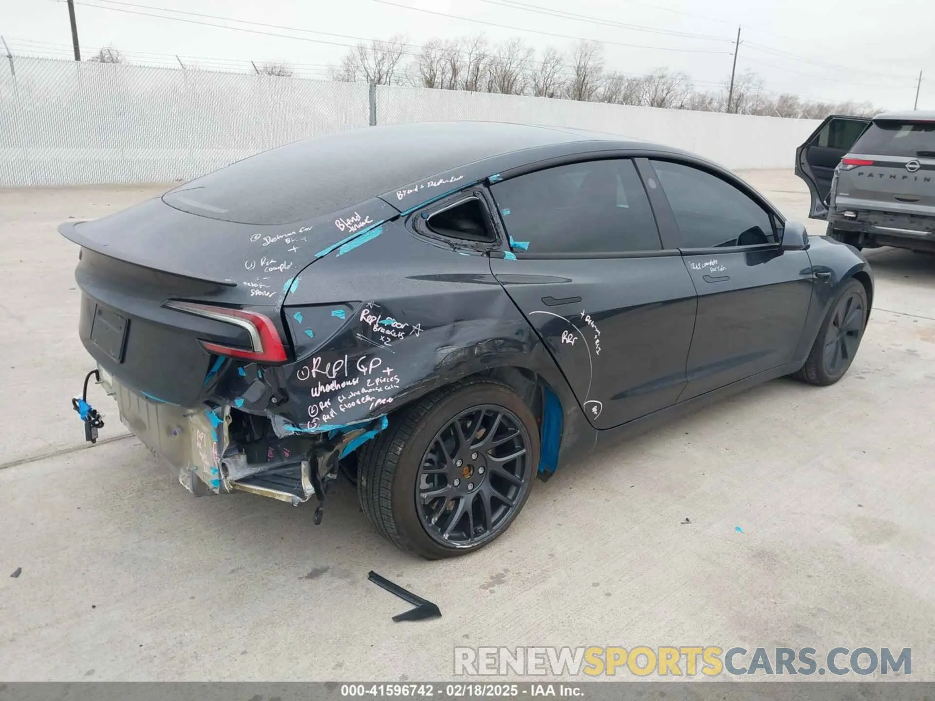 4 Photograph of a damaged car 5YJ3E1EA8RF722613 TESLA MODEL 3 2024