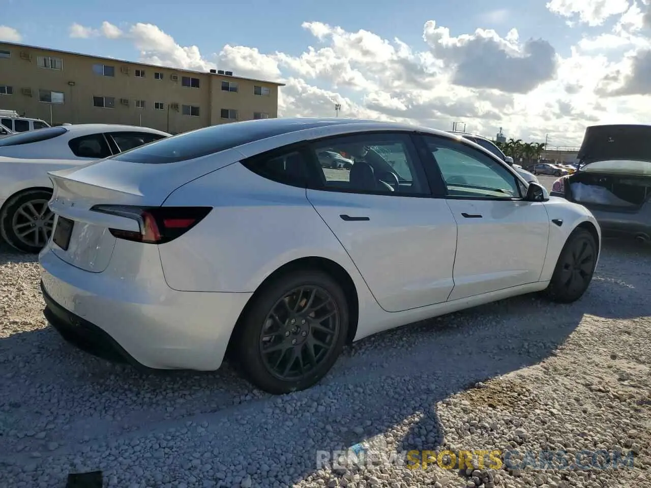 3 Фотография поврежденного автомобиля 5YJ3E1EA8RF732820 TESLA MODEL 3 2024