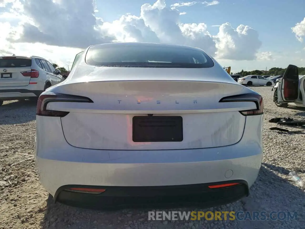 6 Фотография поврежденного автомобиля 5YJ3E1EA8RF732820 TESLA MODEL 3 2024