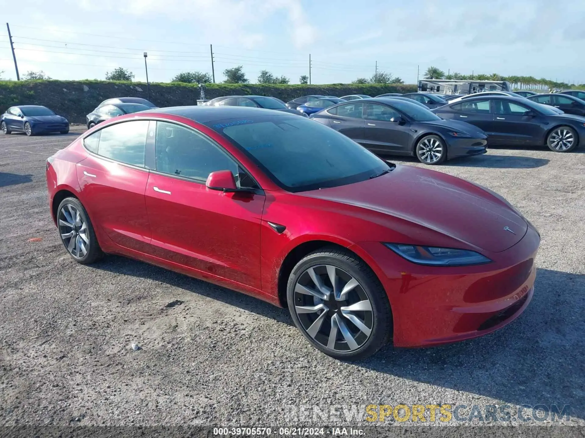 1 Photograph of a damaged car 5YJ3E1EA8RF752663 TESLA MODEL 3 2024