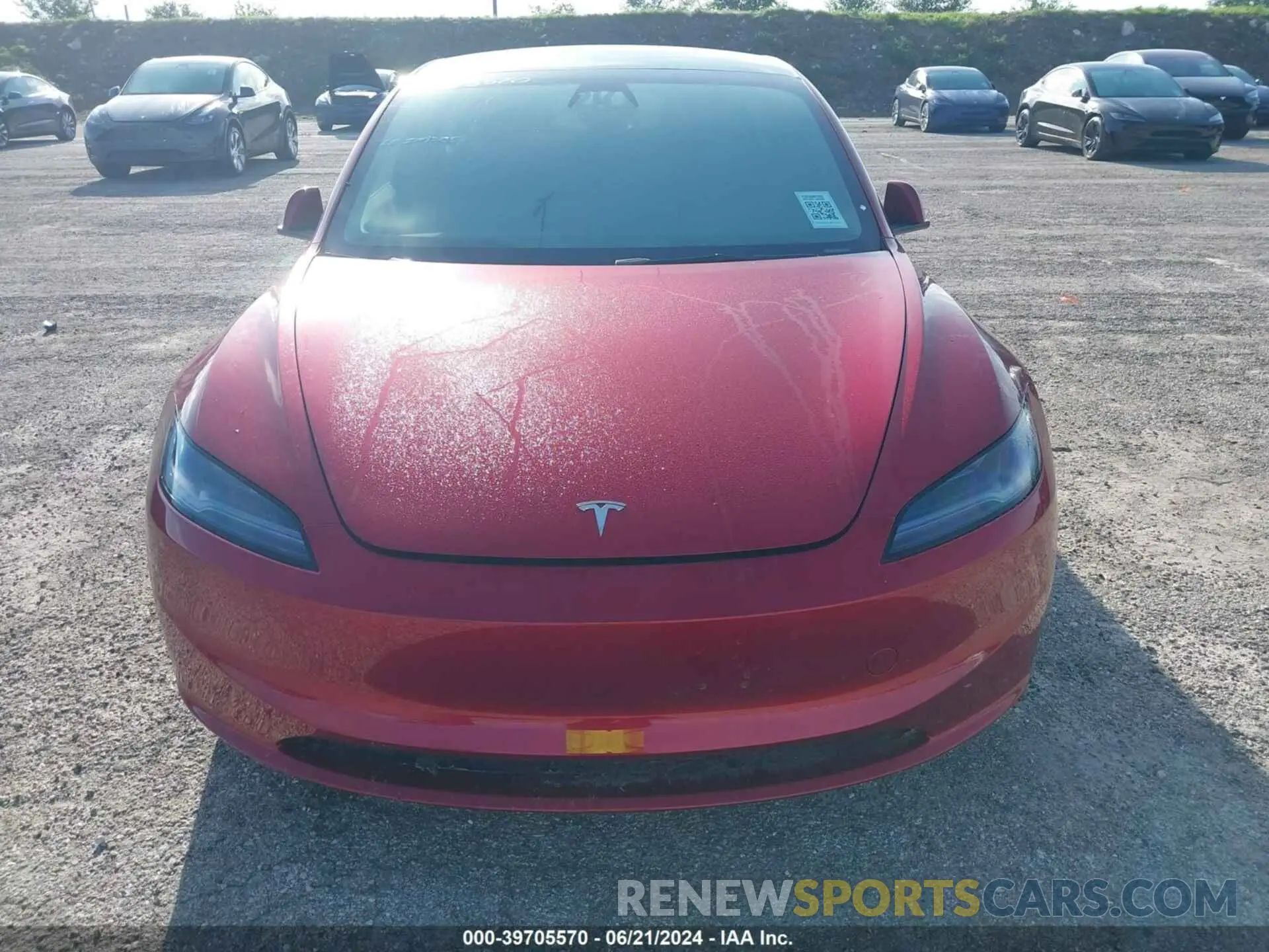 6 Photograph of a damaged car 5YJ3E1EA8RF752663 TESLA MODEL 3 2024