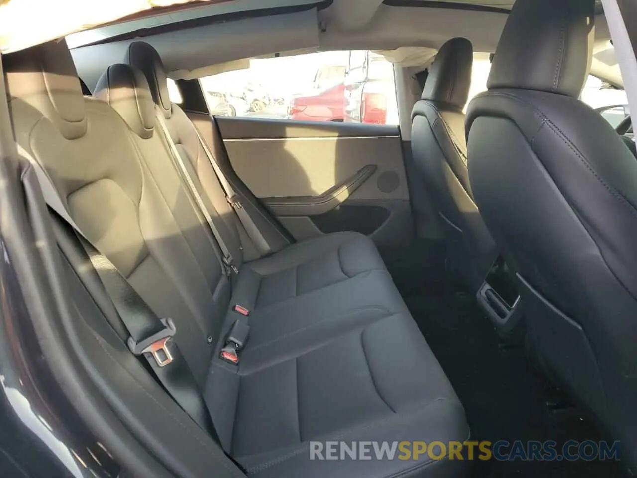 10 Фотография поврежденного автомобиля 5YJ3E1EA8RF755417 TESLA MODEL 3 2024