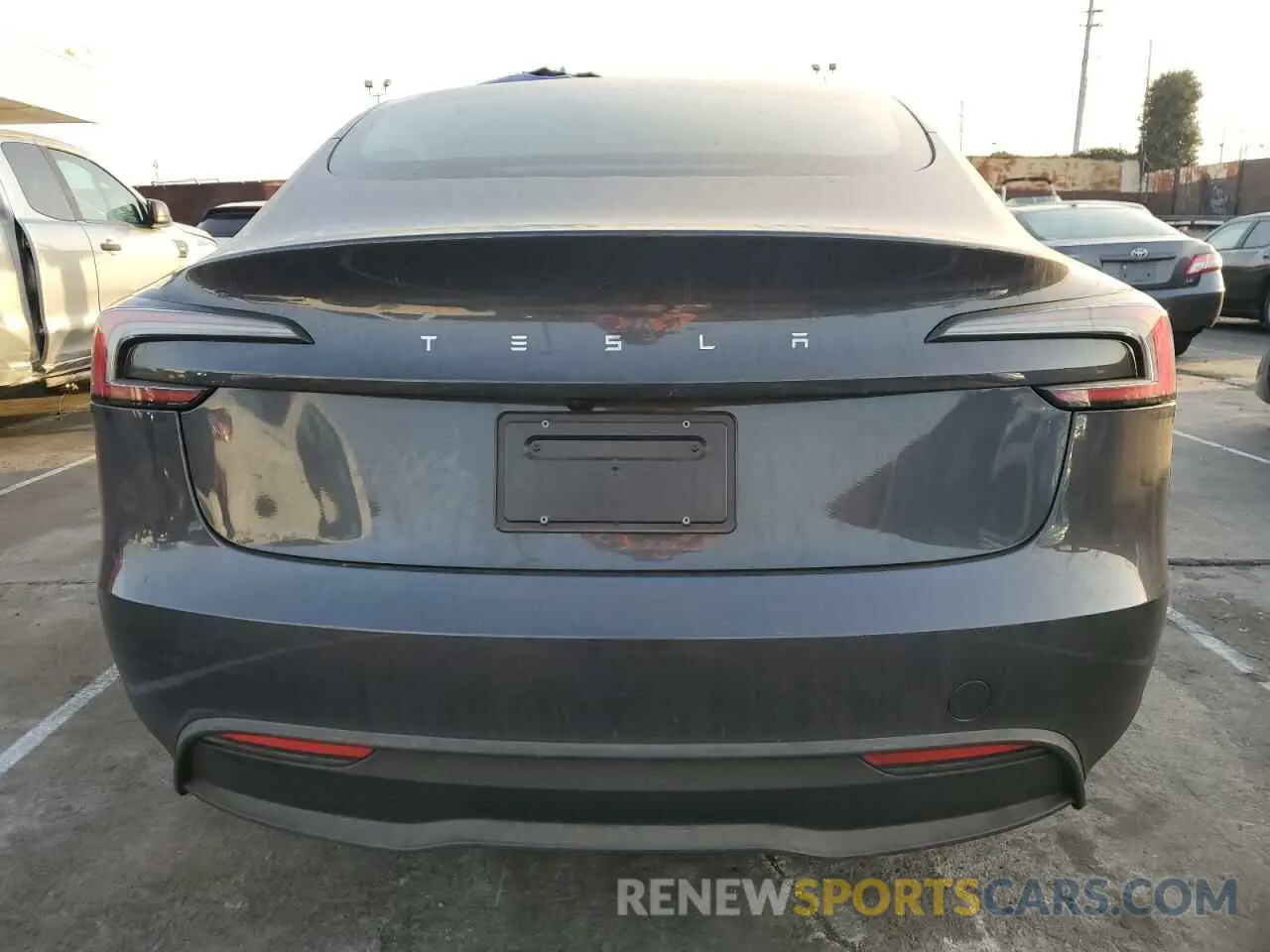 6 Фотография поврежденного автомобиля 5YJ3E1EA8RF755417 TESLA MODEL 3 2024