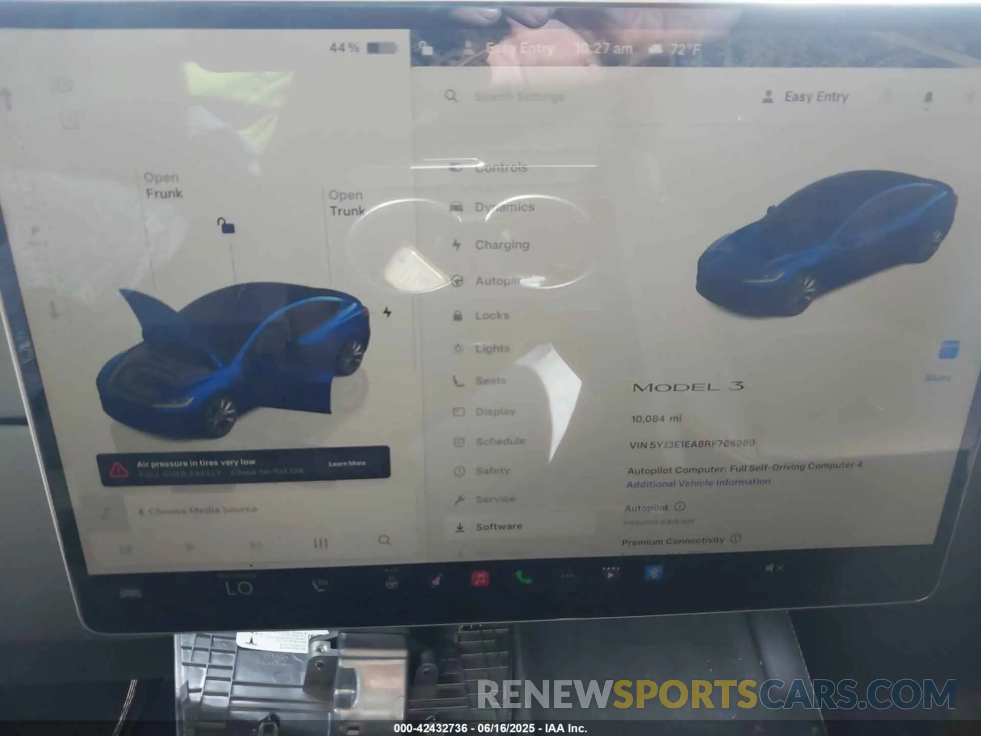 7 Photograph of a damaged car 5YJ3E1EA8RF768989 TESLA MODEL 3 2024
