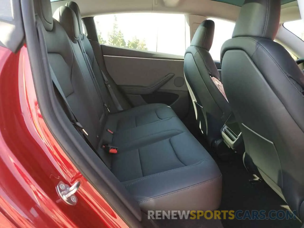 10 Photograph of a damaged car 5YJ3E1EA8RF843626 TESLA MODEL 3 2024