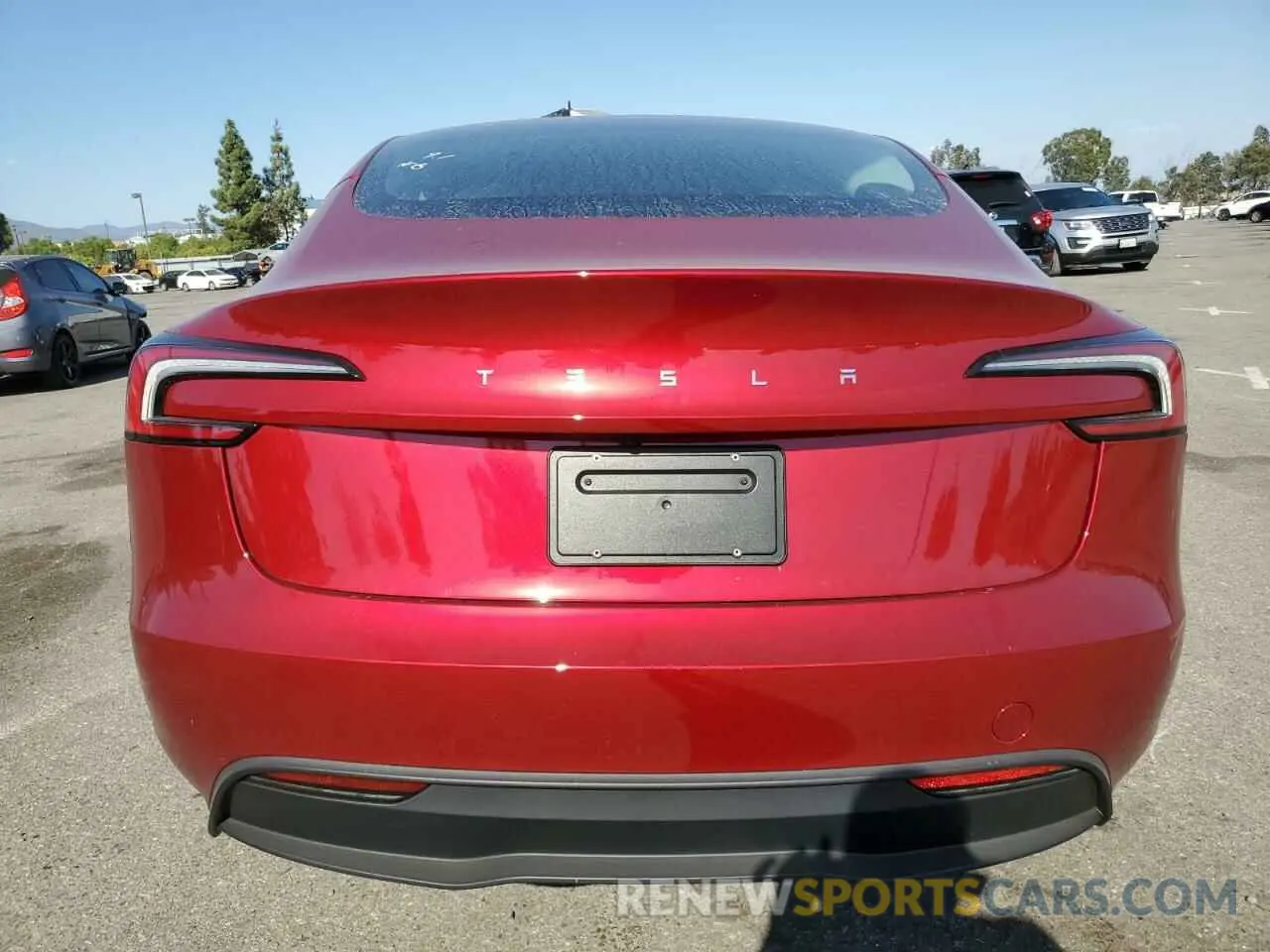 6 Photograph of a damaged car 5YJ3E1EA8RF843626 TESLA MODEL 3 2024