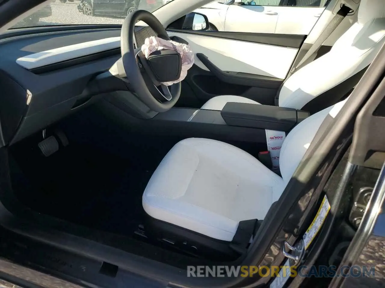 7 Photograph of a damaged car 5YJ3E1EA8RF856859 TESLA MODEL 3 2024
