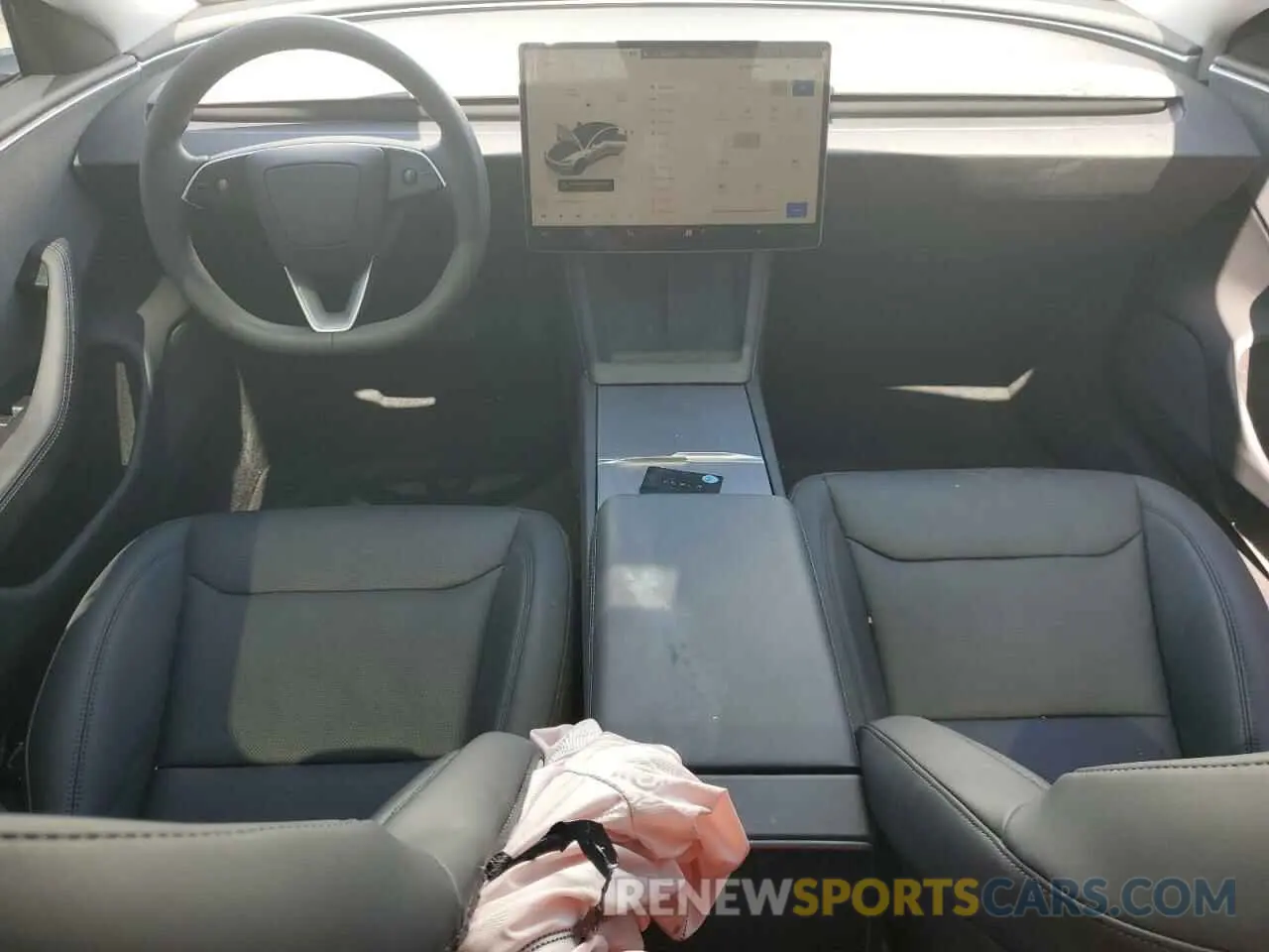 8 Photograph of a damaged car 5YJ3E1EA8RF862502 TESLA MODEL 3 2024