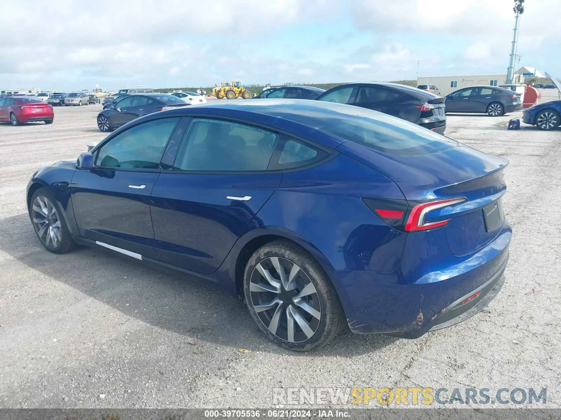 3 Фотография поврежденного автомобиля 5YJ3E1EA9RF768015 TESLA MODEL 3 2024