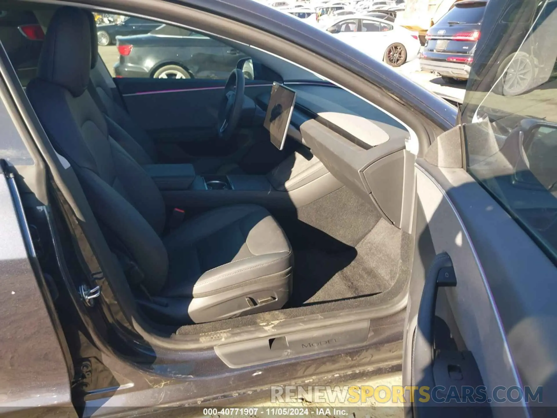 5 Photograph of a damaged car 5YJ3E1EA9RF786143 TESLA MODEL 3 2024